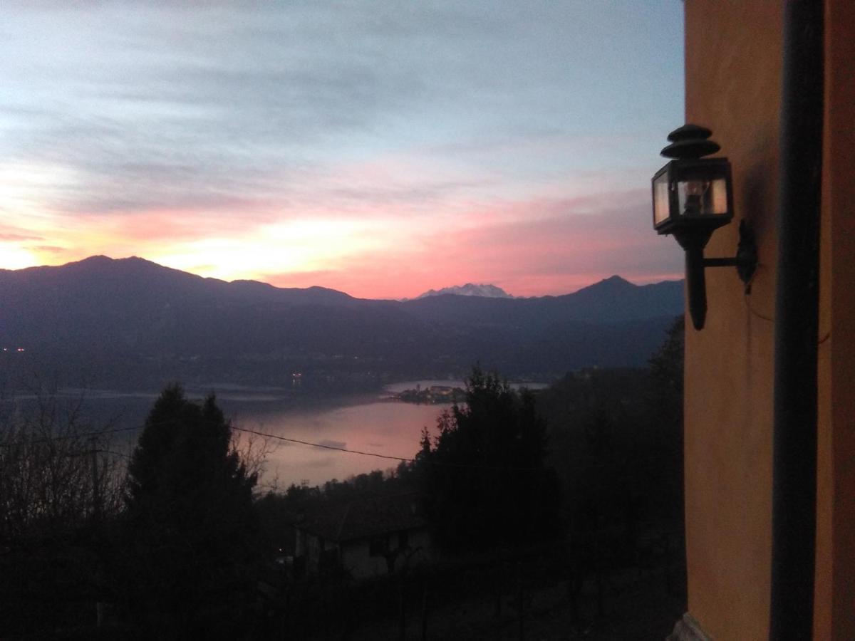 Cottage Sotto Il Faggio Centenario Ameno Екстериор снимка