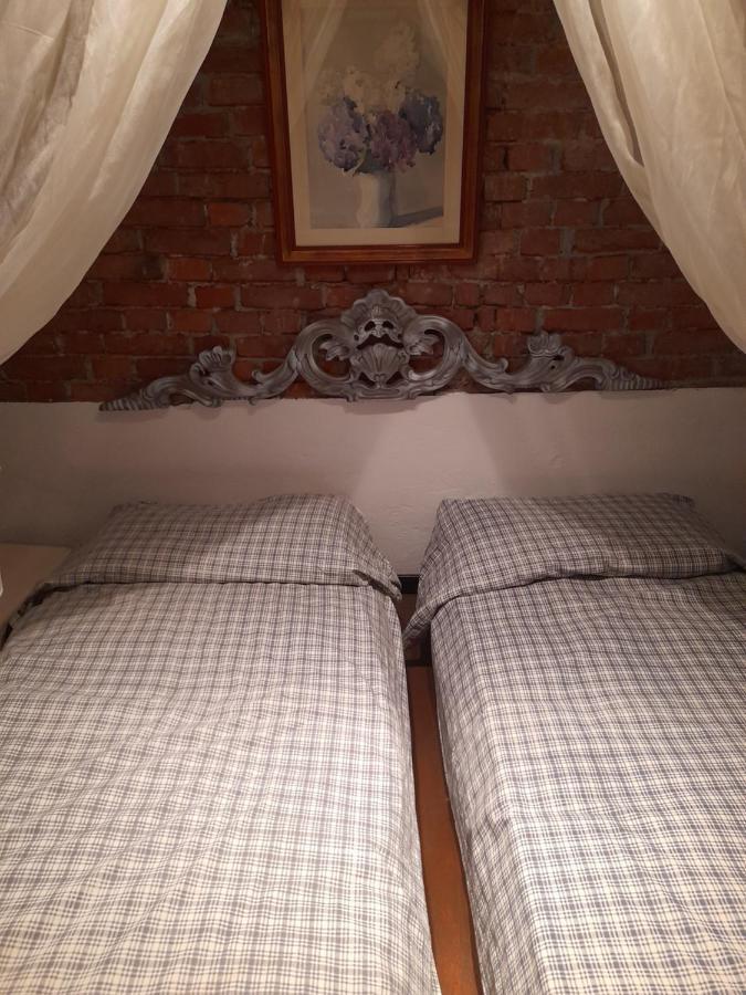Cottage Sotto Il Faggio Centenario Ameno Екстериор снимка
